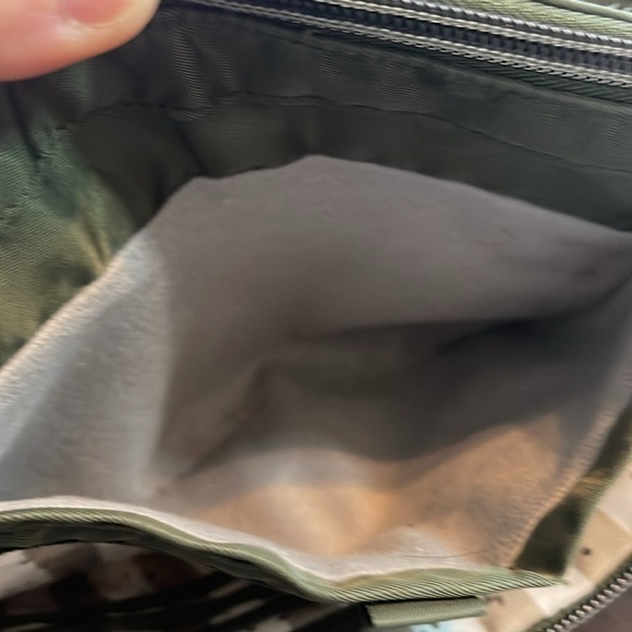 Lug Olive Green/Bouquet Black Color Blocked Quilted Convertible Crossbody RFID - Picture 10 of 14